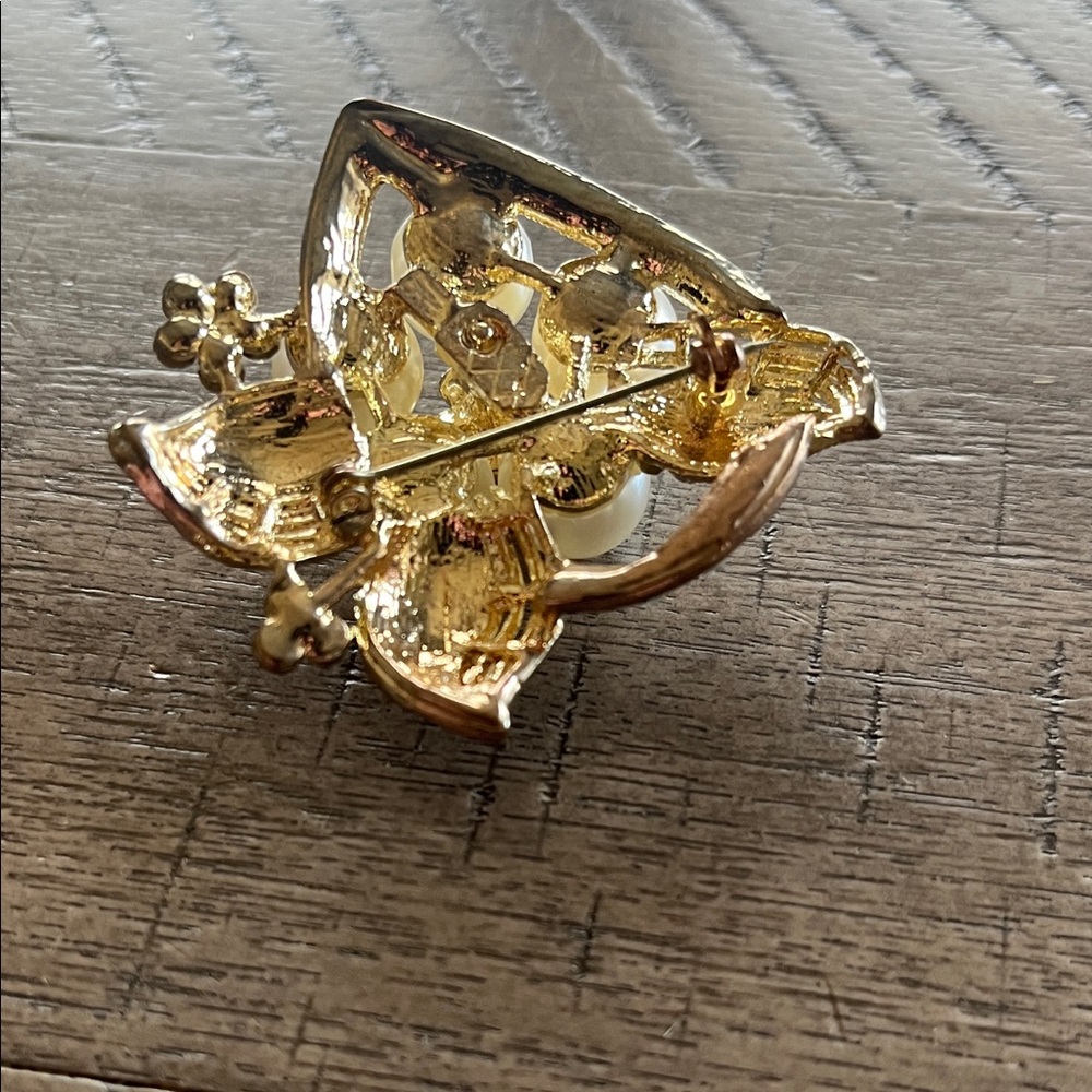 Vintage Gold Pearl and‎ Rhinestone Brooch - Picture 4 of 7